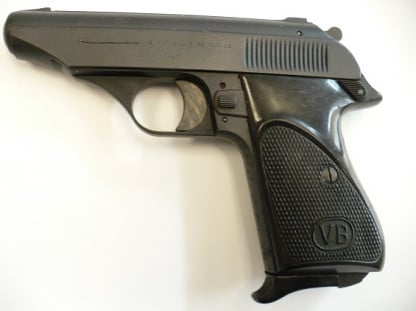 Samonabíjecí pistole Bernadelli vz.60, r.: 7,65Browning
